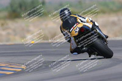 media/Oct-01-2023-SoCal Trackdays (Sun) [[4c570cc352]]/Turn 14 Backside (1120am)/